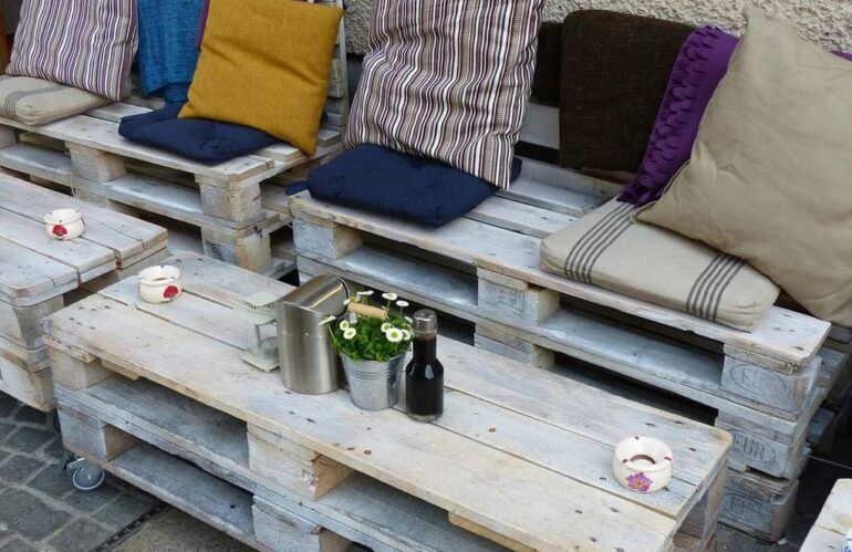 DIY : utiliser des palettes en bois pour créer ses meubles